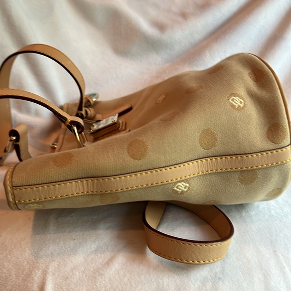 Dooney & Bourke shoulder bucket bag - Picture 8 of 10